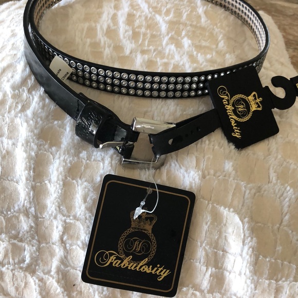 fabulosity Accessories - Women’s Black Belt with silver accents. Size L